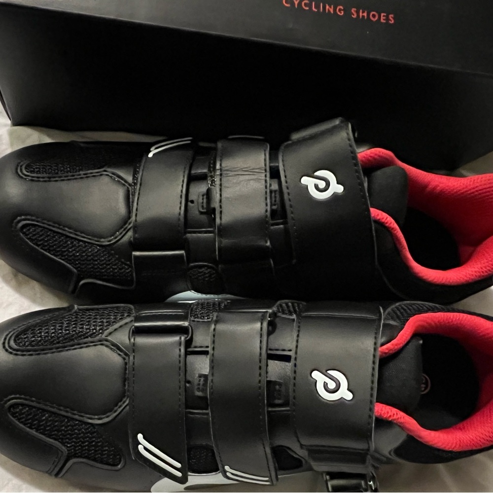 NWT Peloton cycling shoes with cleats. Size 43 These are new and unused.
